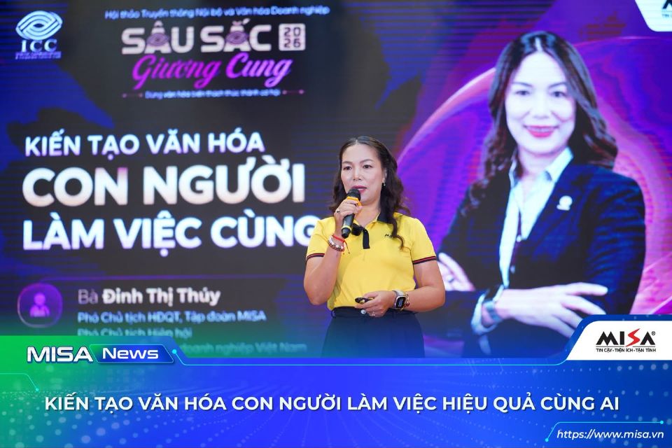 AI lấy con người làm trung tâm và văn hóa làm việc với AI